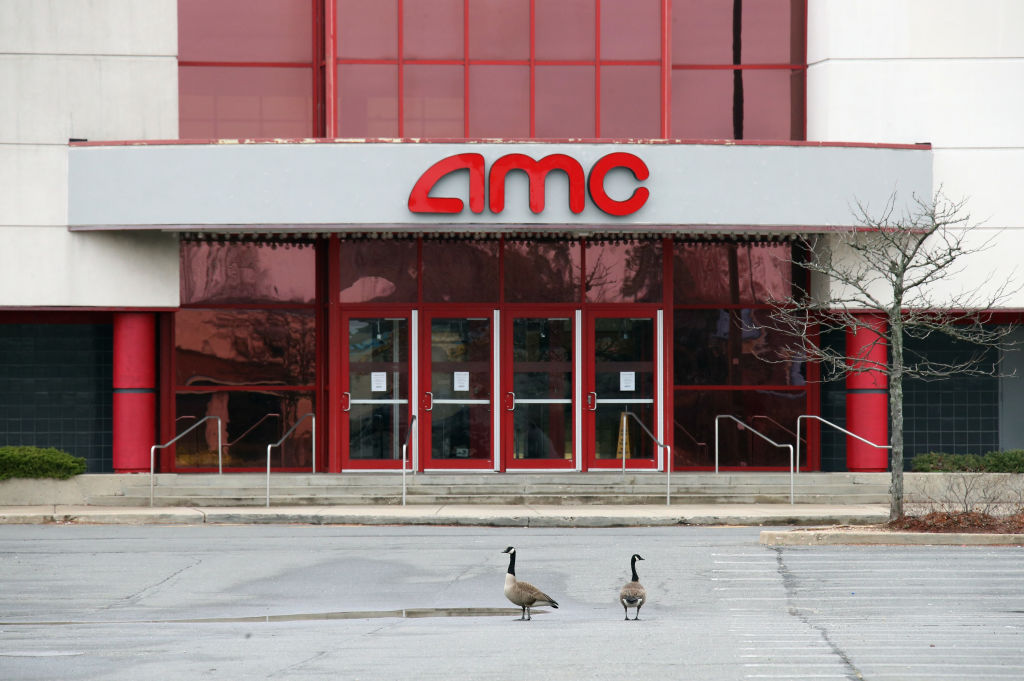 AMC DINE-IN SHOPS AT RIVERSIDE 9 - 390 Hackensack Ave., Hackensack